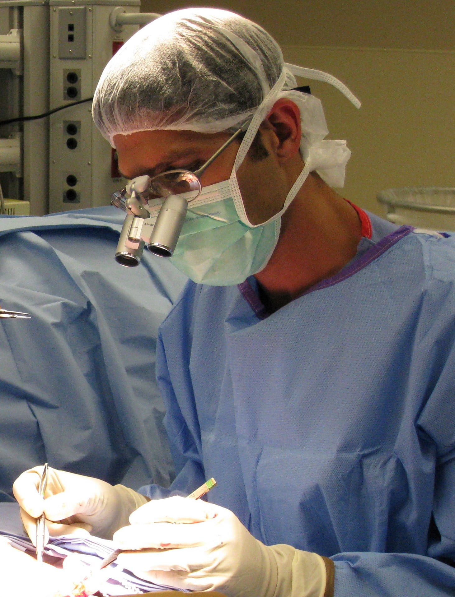 Kayvon Izadi MD Hand surgeon Omaha, NE
